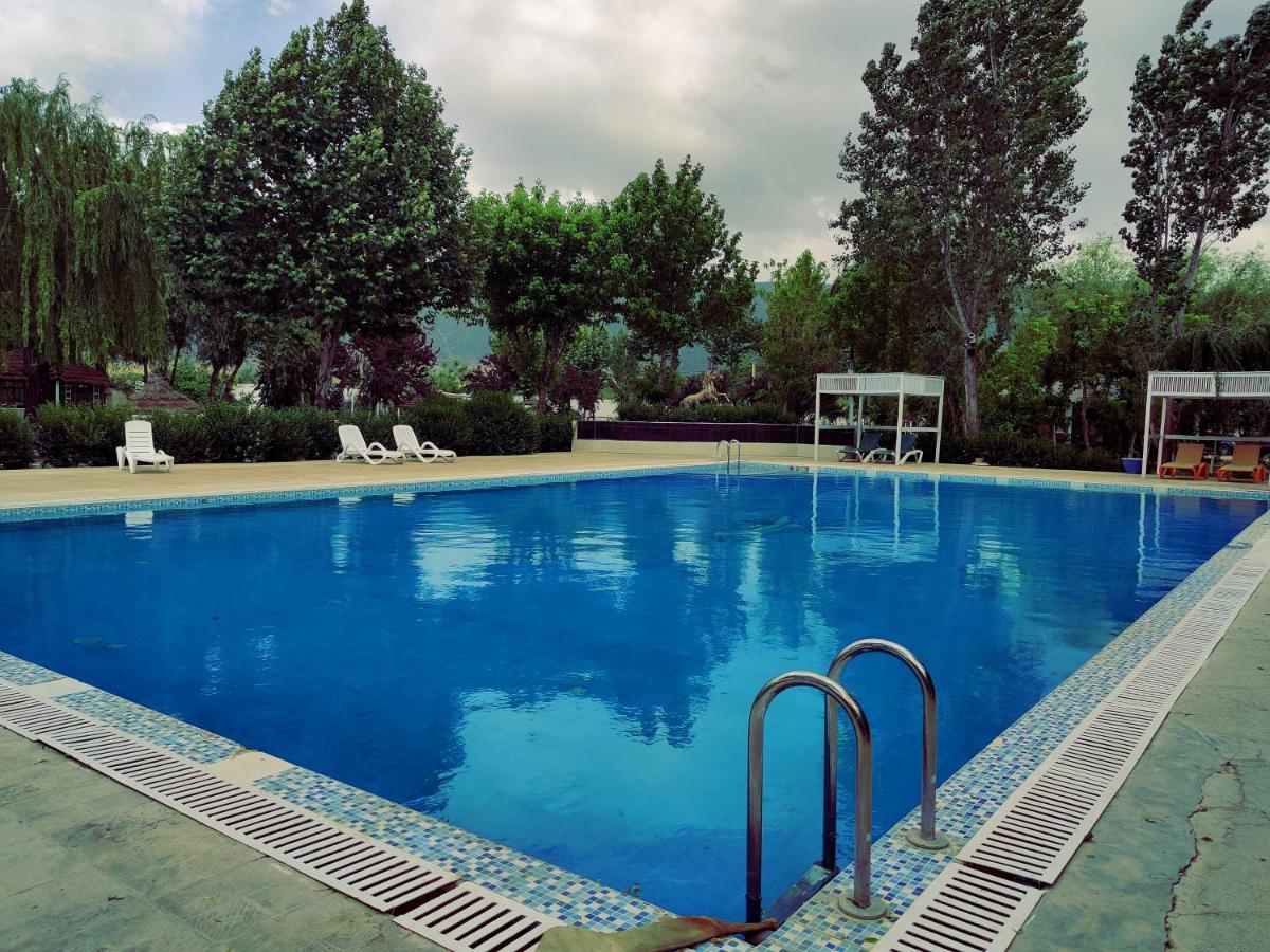 Le Vallon Vert - Club Equestre Azrou Bagian luar foto