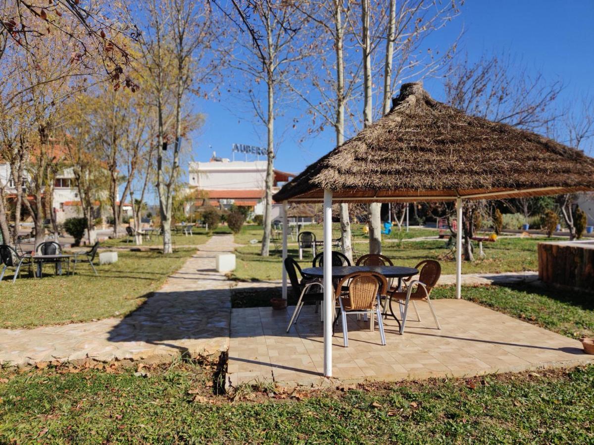 Le Vallon Vert - Club Equestre Azrou Bagian luar foto