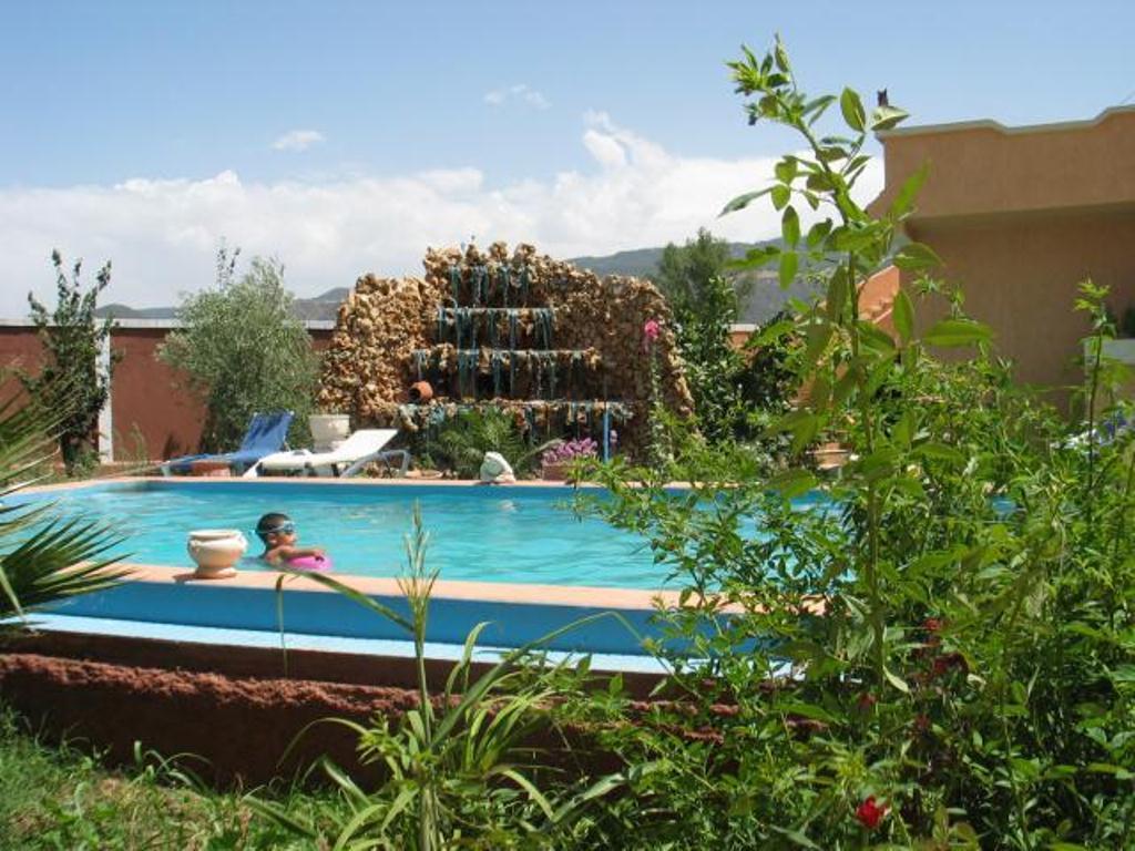 Le Vallon Vert - Club Equestre Azrou Bagian luar foto